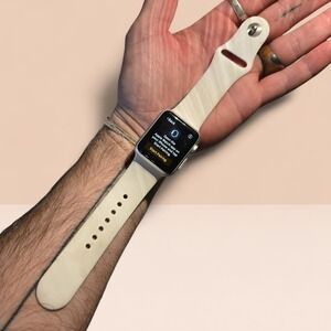 1st Generation Apple Smartwatch 38mm Silver White Sport Band S/M Ion-X Glass USA